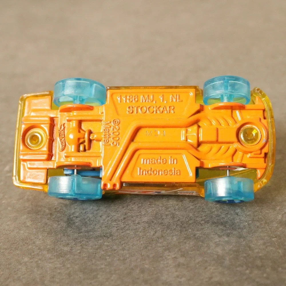 Hot Wheels/Matchbox Car Lot‎ (3 Different Unique Cars 2001, 2005, 2008)